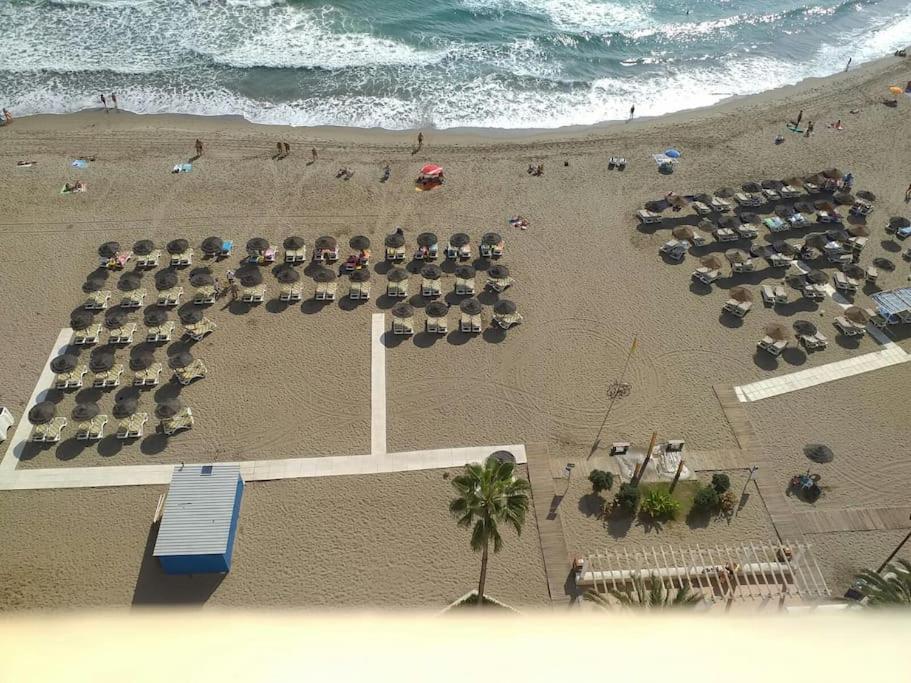 Seafront Apartment With Open-Air Heated Pool Fuengirola Esterno foto